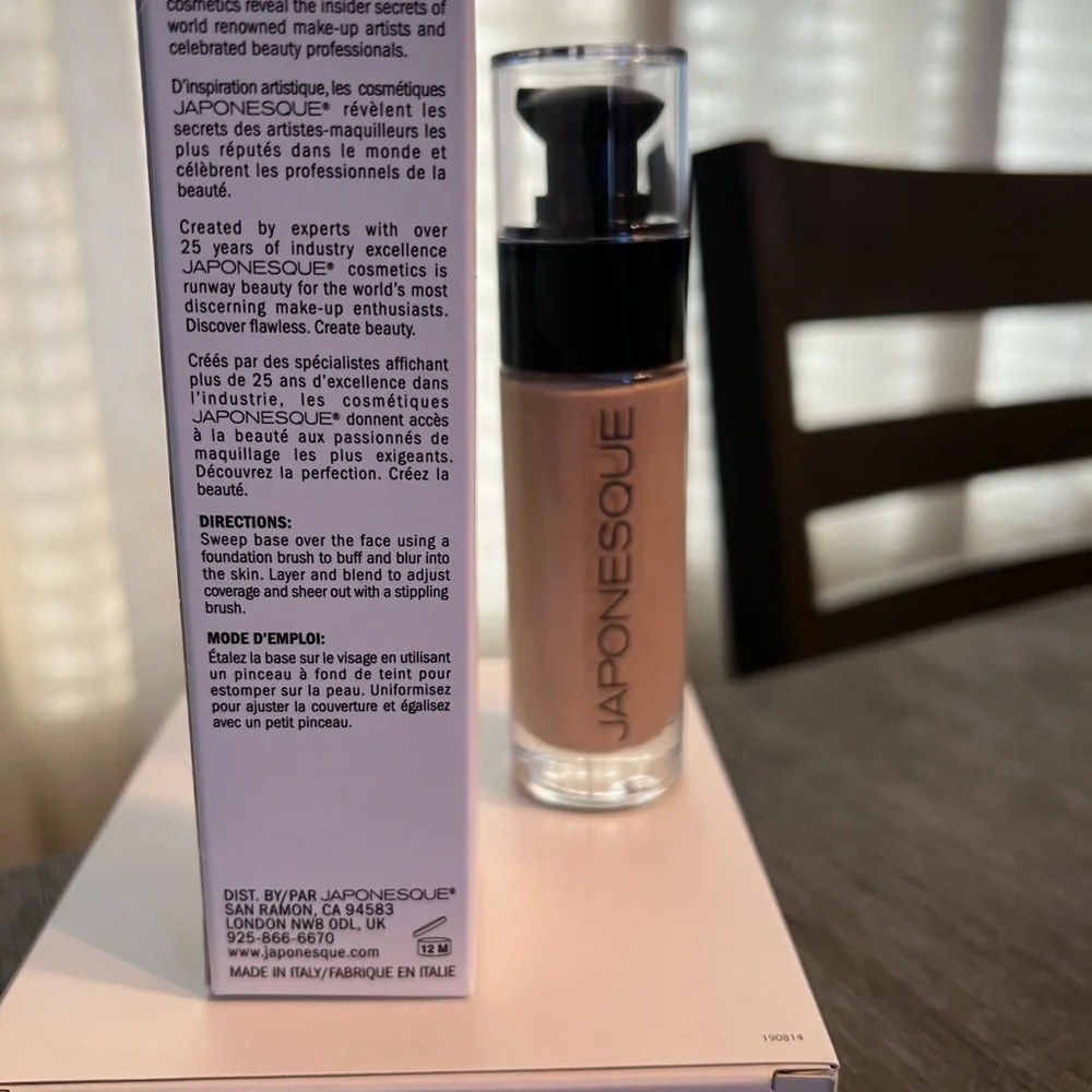 Japonesque Luminous Foundation Flawless Liquid Makeup Shade 05 Full size